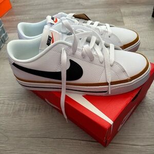 Nike Men Women White, Black, and Brown Sneakers Nike Court Legacy NN
